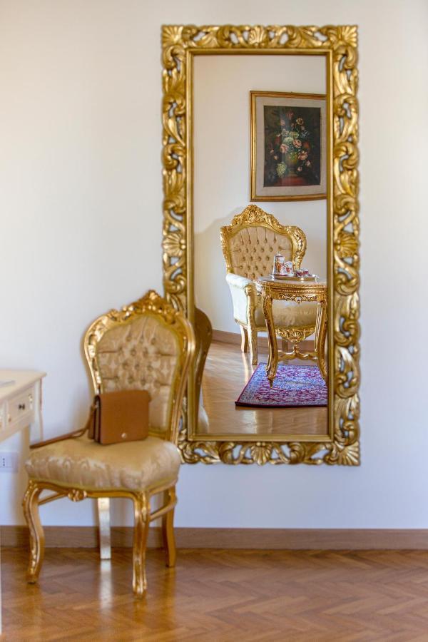 Отель Relais Antica Napoli Экстерьер фото