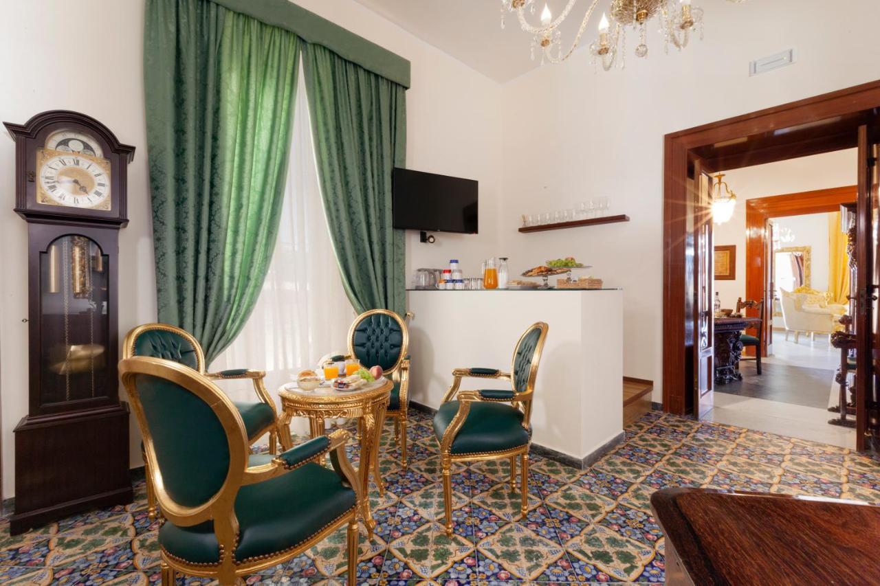 Отель Relais Antica Napoli Экстерьер фото