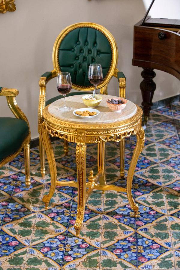 Отель Relais Antica Napoli Экстерьер фото