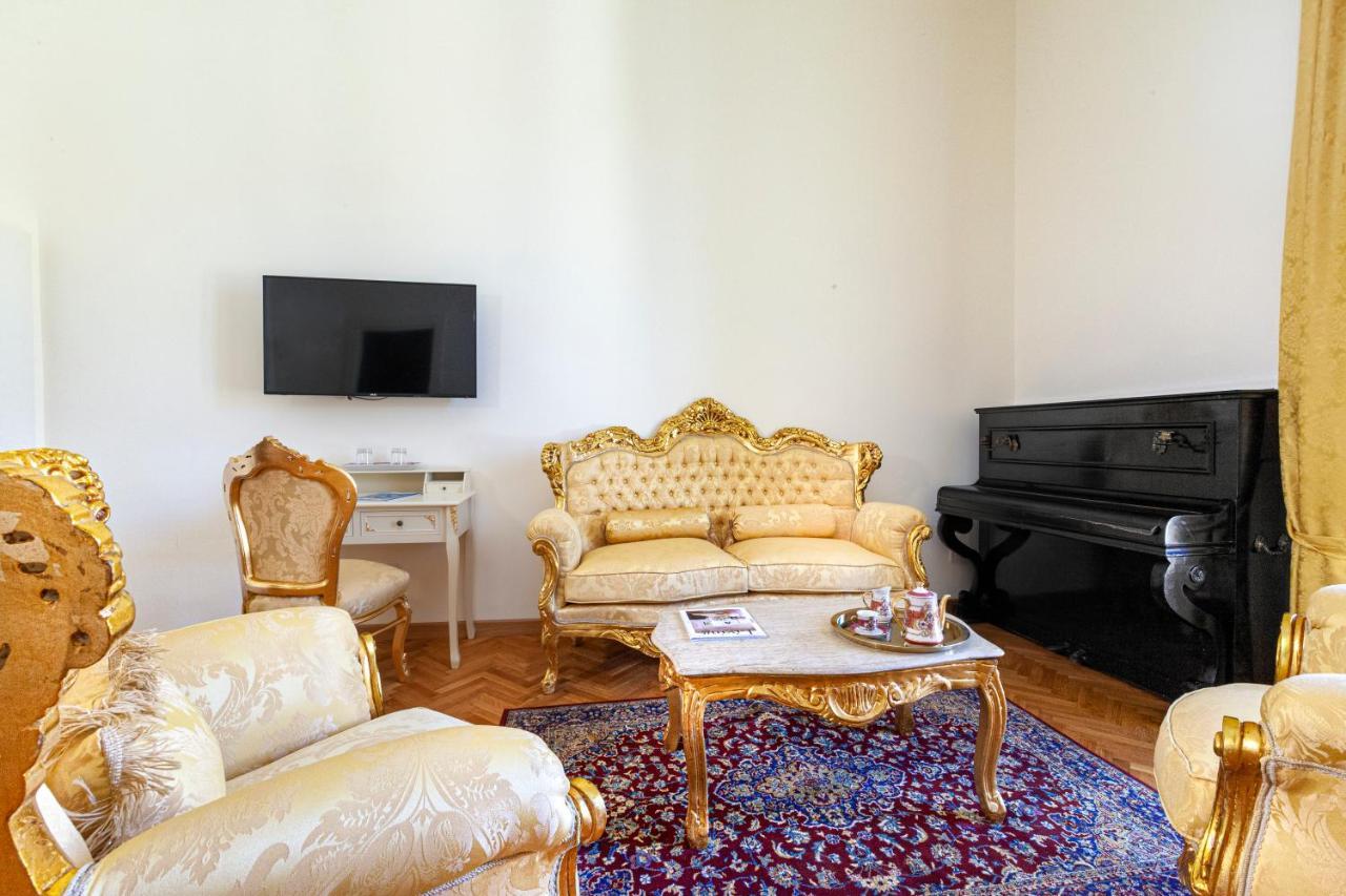Отель Relais Antica Napoli Экстерьер фото